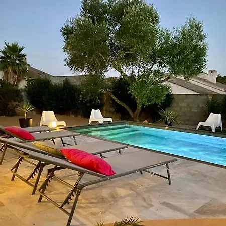 Jolie Maison De Avec Piscine *
