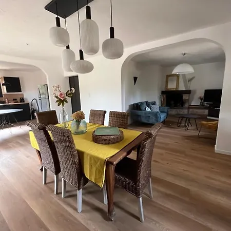 بيت للعطل Jolie Maison De Avec Piscine *